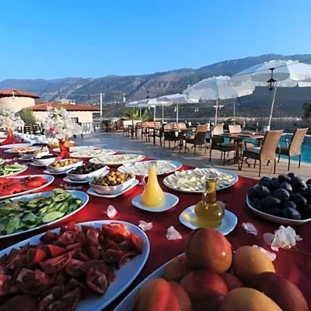 Sleeps 12 Pool Air Con Kas