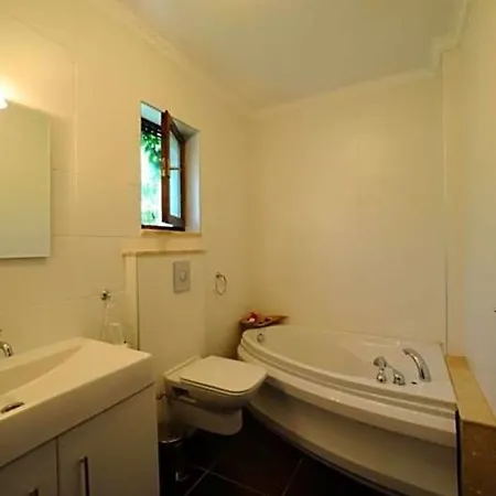 Sleeps 12 Pool Air Con Kas